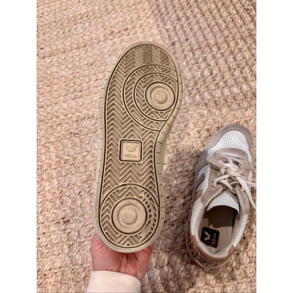 RARE Madewell x Veja™ V-10 Sneakers in Animal Print Leather, $150 Sz 7/7.5 - Picture 7 of 7